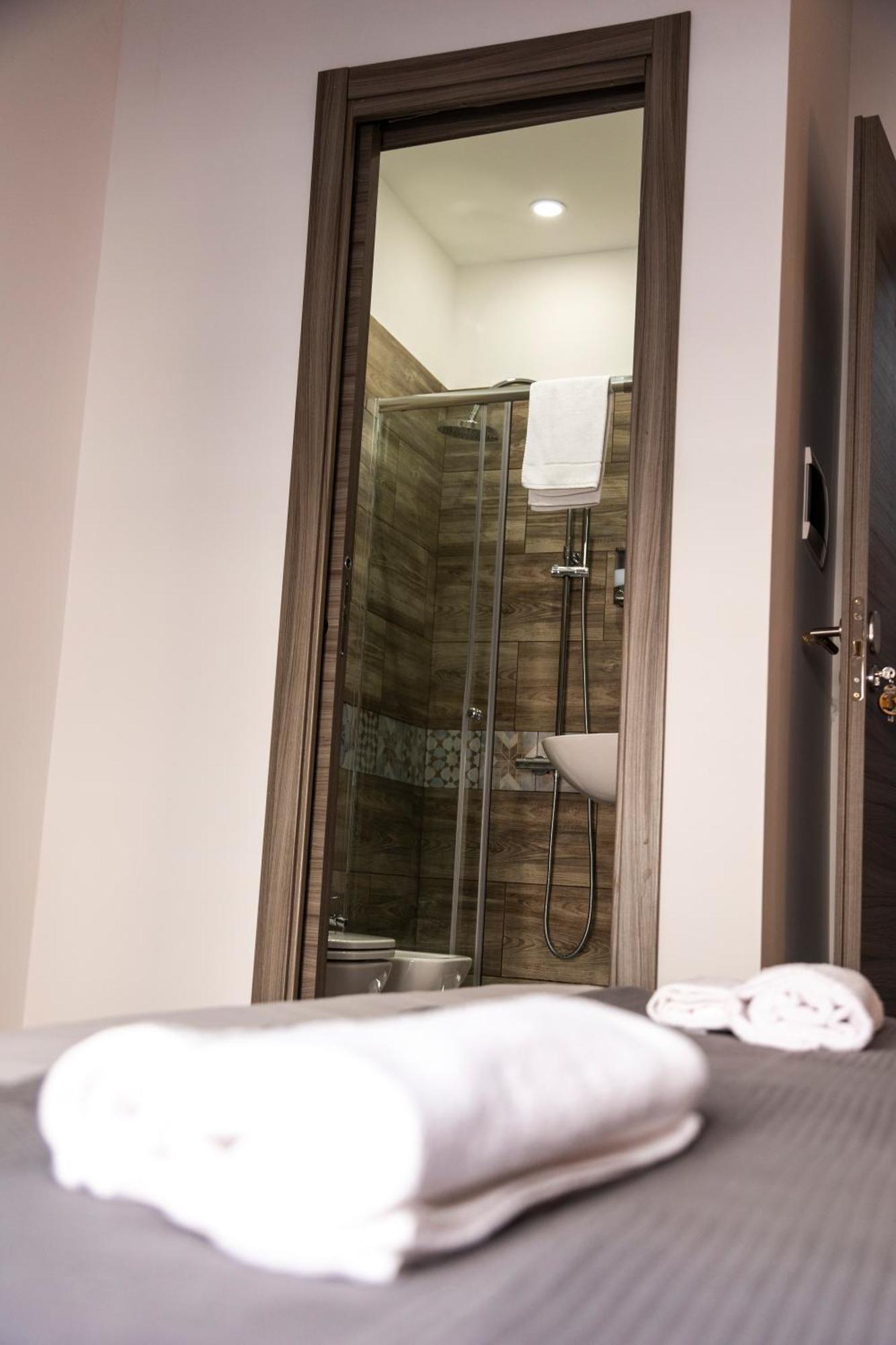 Sant'Agostino Boutique Rooms Palermo Bagian luar foto
