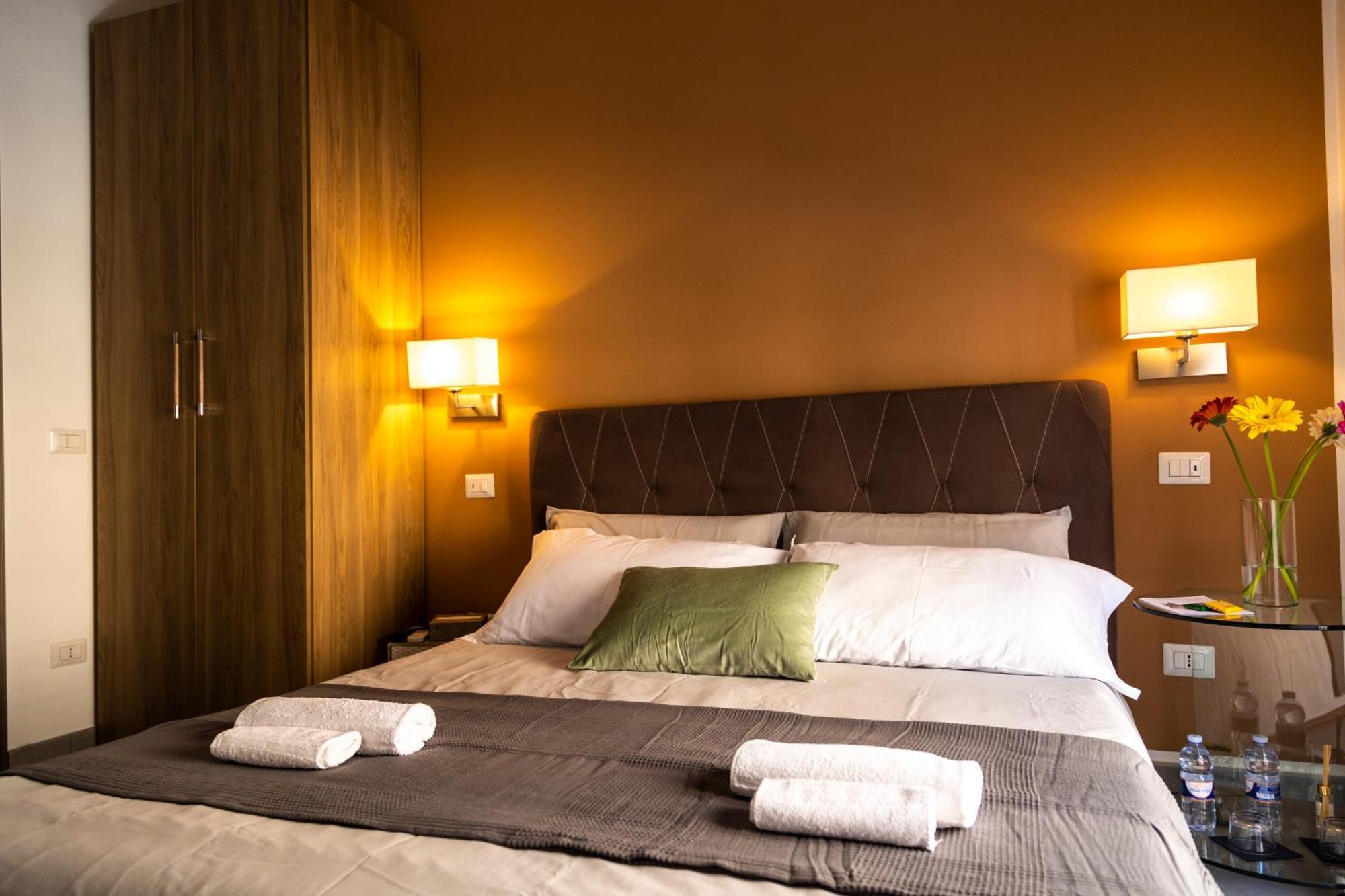 Sant'Agostino Boutique Rooms Palermo Bagian luar foto