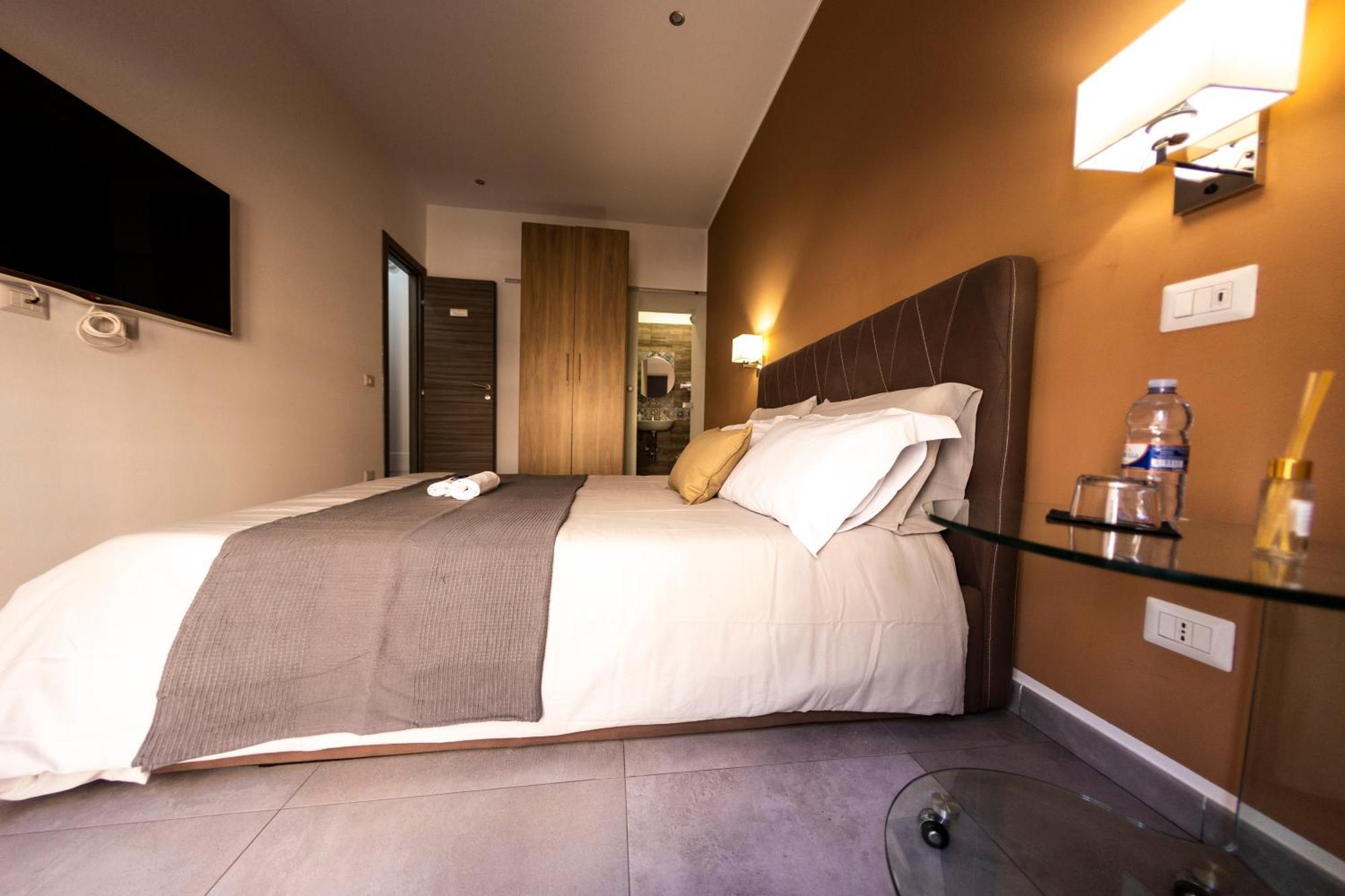 Sant'Agostino Boutique Rooms Palermo Bagian luar foto